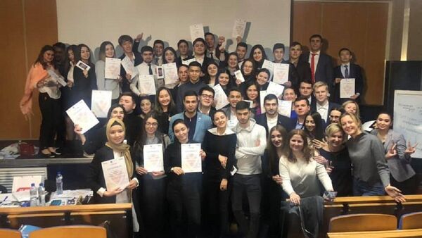 Участники форума Молодежь Евразии: будущее строим вместе! - Sputnik Узбекистан