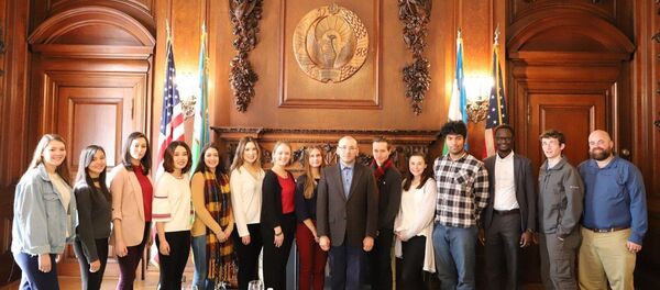 Студенты Американского университета планируют посетить Узбекистан - Sputnik Узбекистан