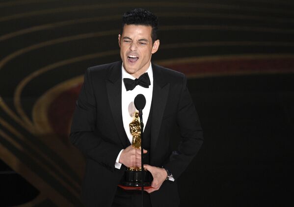 Актер Рами Малек с наградой за лучшую мужскую роль на церемонии вручения Оскар-2019  - Sputnik Узбекистан