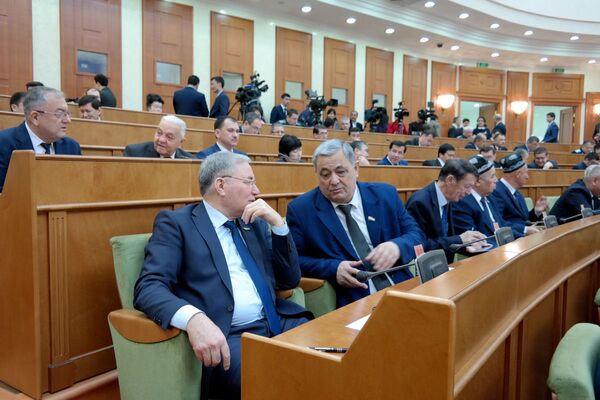Vosemnadsatoe plenarnoe zasedanie senata Oliy Majlisa RUz - Sputnik O‘zbekiston