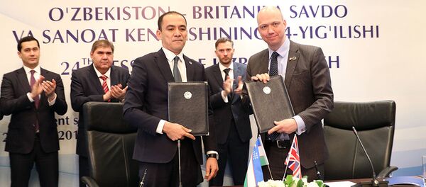 Министерство народного образования Узбекистана и Экзаменационный Совет Кембриджского университета, действующий под брендом Cambridge Assessment International Education, подписали меморандум о взаимопонимании - Sputnik Узбекистан