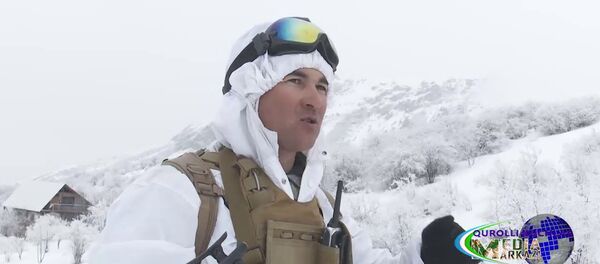 Военные сборы в учебно-тренировочном центре горной подготовки Министерства обороны Узбекистана - Sputnik Узбекистан