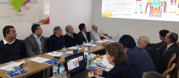 Встреча общественного Совета с хокимом города Ташкента Джахонгиром Артикходжаевым - Sputnik Узбекистан