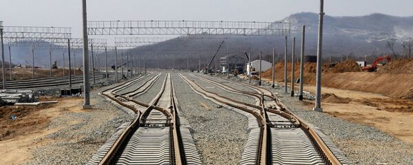 Строительство спецморнефтепорта в бухте Козьмино Строительство спецморнефтепорта в бухте Козьмино - Sputnik Узбекистан