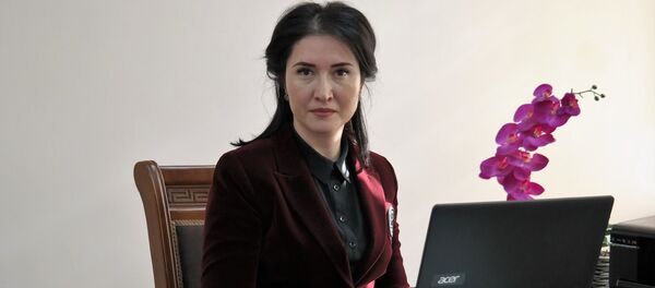 Начальник центра оказания социально-правовой помощи несовершеннолетним ГУВД г. Ташкента подполковник Нилуфар Муинова Начальник центра оказания социально-правовой помощи несовершеннолетним ГУВД г. Ташкента подполковник Нилуфар Муинова - Sputnik Узбекистан