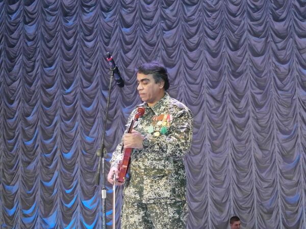 Слезы солдат под музыку из простреленных колонок: Хамраев об ансамбле Каскад Слезы солдат под музыку из простреленных колонок: Хамраев об ансамбле Каскад - Sputnik Узбекистан
