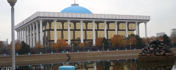 Ўзбекистон парламенти биноси Ўзбекистон парламенти биноси - Sputnik Ўзбекистон