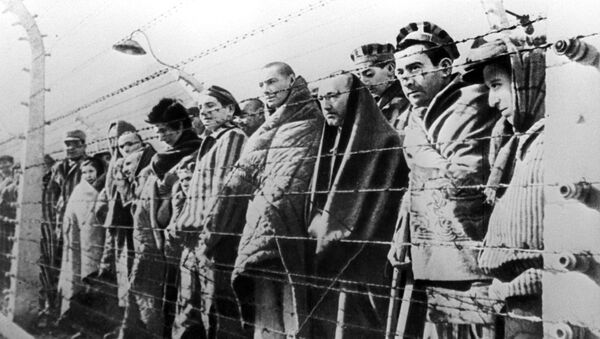 Узники концентрационного лагеря Освенцим - Sputnik Ўзбекистон