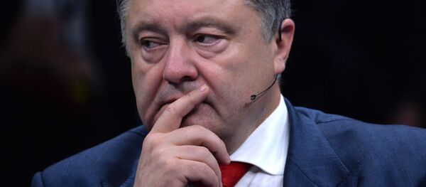 Президент Украины Петр Порошенко Президент Украины Петр Порошенко - Sputnik Ўзбекистон