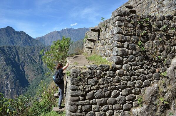 Лестница на горном хребте Уайна-Пикчу в Перу - Sputnik Узбекистан