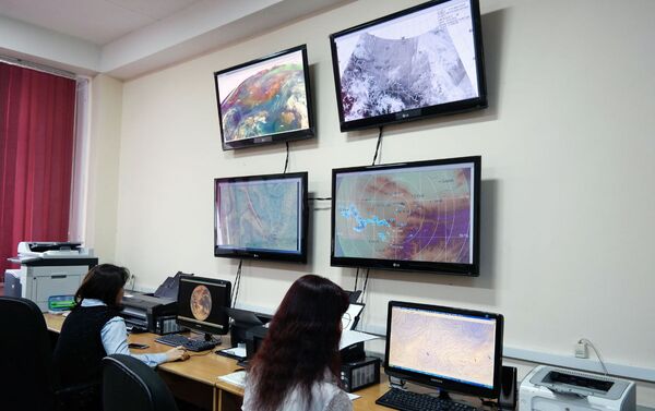 Работа Центра гидрометеорологической службы - Sputnik Узбекистан