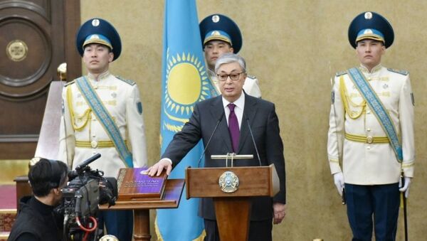 Касым-Жомарт Токаев принес присягу на посту президента Казахстана - Sputnik Узбекистан