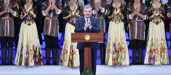 Шавкат Мирзиёев принял участие в торжественном мероприятии по случаю праздника Навруз Шавкат Мирзиёев принял участие в торжественном мероприятии по случаю праздника Навруз - Sputnik Узбекистан