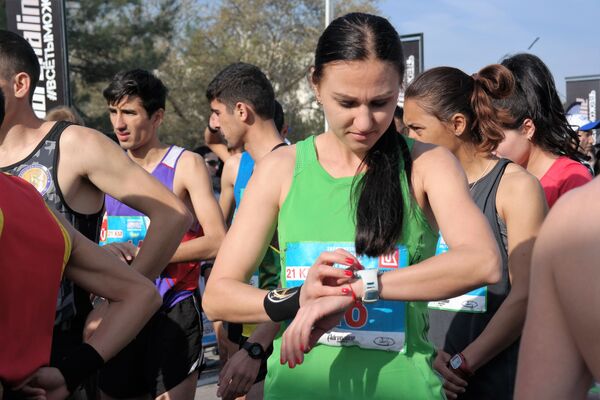Я влюбилась в этот марафон как раз за то, что ты реально увидишь весь Ташкент, увидишь всю красоту, и это очень здорово, — говорит участница марафона. - Sputnik Ўзбекистон