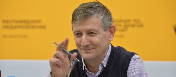 Экономист и политик Ярослав Романчук - Sputnik Узбекистан