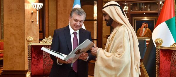 Шавкат Мирзиёев встретился с Вице-президентом, Премьер-министром ОАЭ, эмиром Дубая Шейхом Мухаммадом бин Рашидом Аль Мактумом Шавкат Мирзиёев встретился с Вице-президентом, Премьер-министром ОАЭ, эмиром Дубая Шейхом Мухаммадом бин Рашидом Аль Мактумом - Sputnik Ўзбекистон