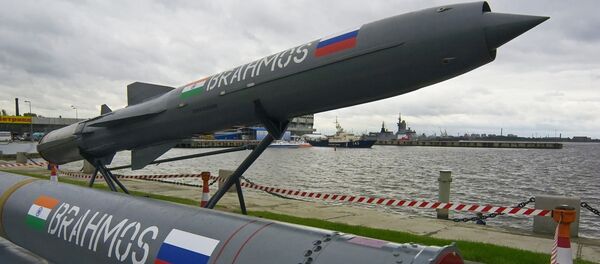 Indiyskaya raketa Brahmos Indiyskaya raketa Brahmos - Sputnik O‘zbekiston