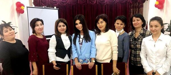 Звезды узбекской эстрады приняли участие в акции Звезды узбекской эстрады приняли участие в акции - Sputnik Ўзбекистон