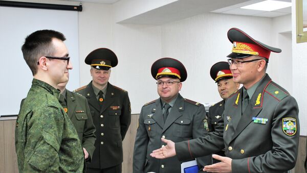 Узбекистан и Беларусь решили усилить сотрудничество в области подготовки военных кадров - Sputnik Ўзбекистон