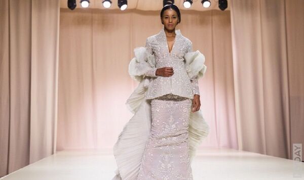 Роскошь и сложный крой: в Ташкенте прошел показ арабского дизайнера - Sputnik Узбекистан