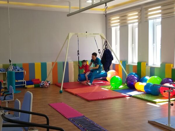 Шахноза Мирзиёева открыла детский центр в Нукусе Шахноза Мирзиёева открыла детский центр в Нукусе - Sputnik Узбекистан