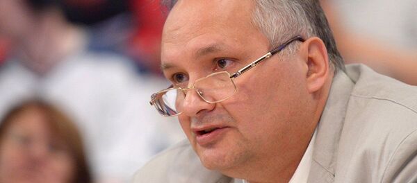 Замдекана факультета мировой экономики и политики НИУ ВШЭ Владимир Суздальцев Замдекана факультета мировой экономики и политики НИУ ВШЭ Владимир Суздальцев - Sputnik Узбекистан