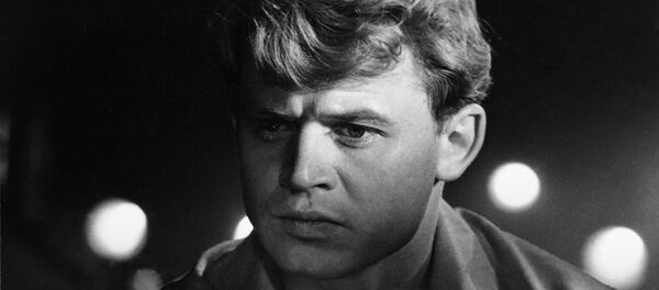 Кадр из фильма Пой песню, поэт... - Sputnik Узбекистан