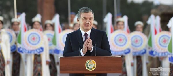 Шавкат Мирзиёев на фестивале искусства бахши в Термезе - Sputnik Узбекистан