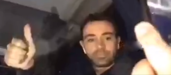 Легенда испанской Барселоны: фанаты окружили Хави в Ташкенте – видео - Sputnik Узбекистан