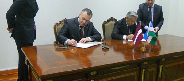 Меморандум о сотрудничестве между ЦИК Узбекистана и Латвии подписан Меморандум о сотрудничестве между ЦИК Узбекистана и Латвии подписан - Sputnik Узбекистан