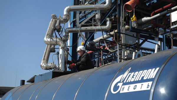 Объекты Московского НПЗ Газпром нефти - Sputnik Узбекистан