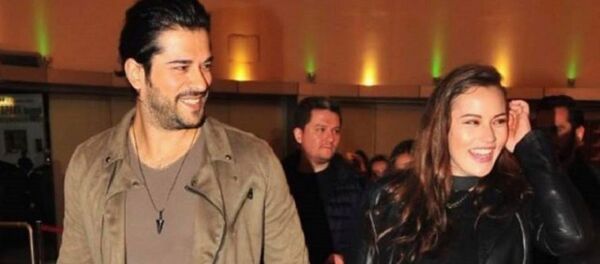 Известный актер Бурак Озчивит впервые стал отцом - Sputnik Узбекистан