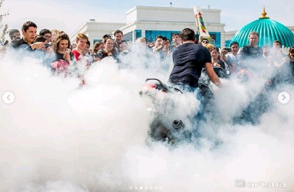 Крутое железо и модные байкеры: в Ташкенте прошел мотослет - Sputnik Узбекистан