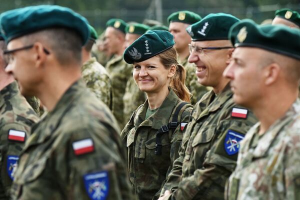 Военнослужащие армии Польши - Sputnik Узбекистан