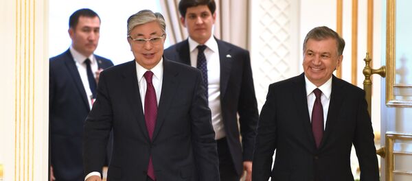 Президент Узбекистана Шавкат Мирзиёев и президент Казахстана Касым-Жормат Токаев Президент Узбекистана Шавкат Мирзиёев и президент Казахстана Касым-Жормат Токаев - Sputnik Ўзбекистон