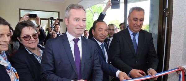 Государственный секретарь при Министре Европы и иностранных дел Франции Жан-Батист Лемуан торжественно открыл почетное консульство Франции  - Sputnik Узбекистан