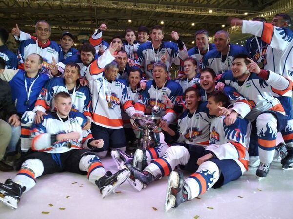 Семург стал первым чемпионом Узбекистана по хоккею - Sputnik Узбекистан