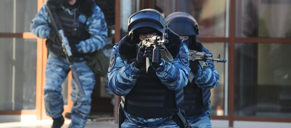 Sotrudniki Rosgvardii vo vremya ucheniy - Sputnik O‘zbekiston