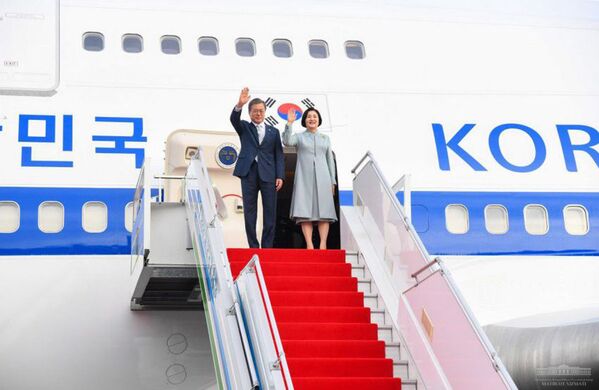 Президент Республики Корея Мун Чжэ Ин 18 апреля прибыл в Узбекистан с государственным визитом - Sputnik Узбекистан
