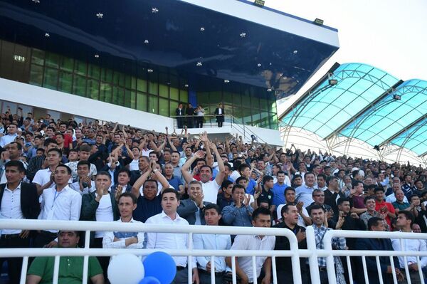 В Андижане после реконструкции открыли стадион Соглом авлод В Андижане после реконструкции открыли стадион Соглом авлод - Sputnik Узбекистан