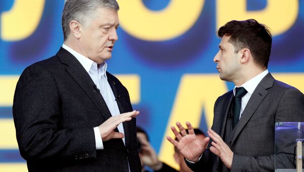 Debati Petra Poroshenko i Vladimira Zelenskogo na stadione Olimpiyskiy v Kiyeve - Sputnik O‘zbekiston