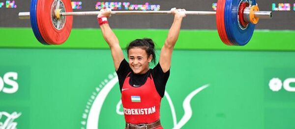 Три из трех: Муаттар Набиева завоевала сразу 3 медали на ЧА Три из трех: Муаттар Набиева завоевала сразу 3 медали на ЧА - Sputnik Узбекистан