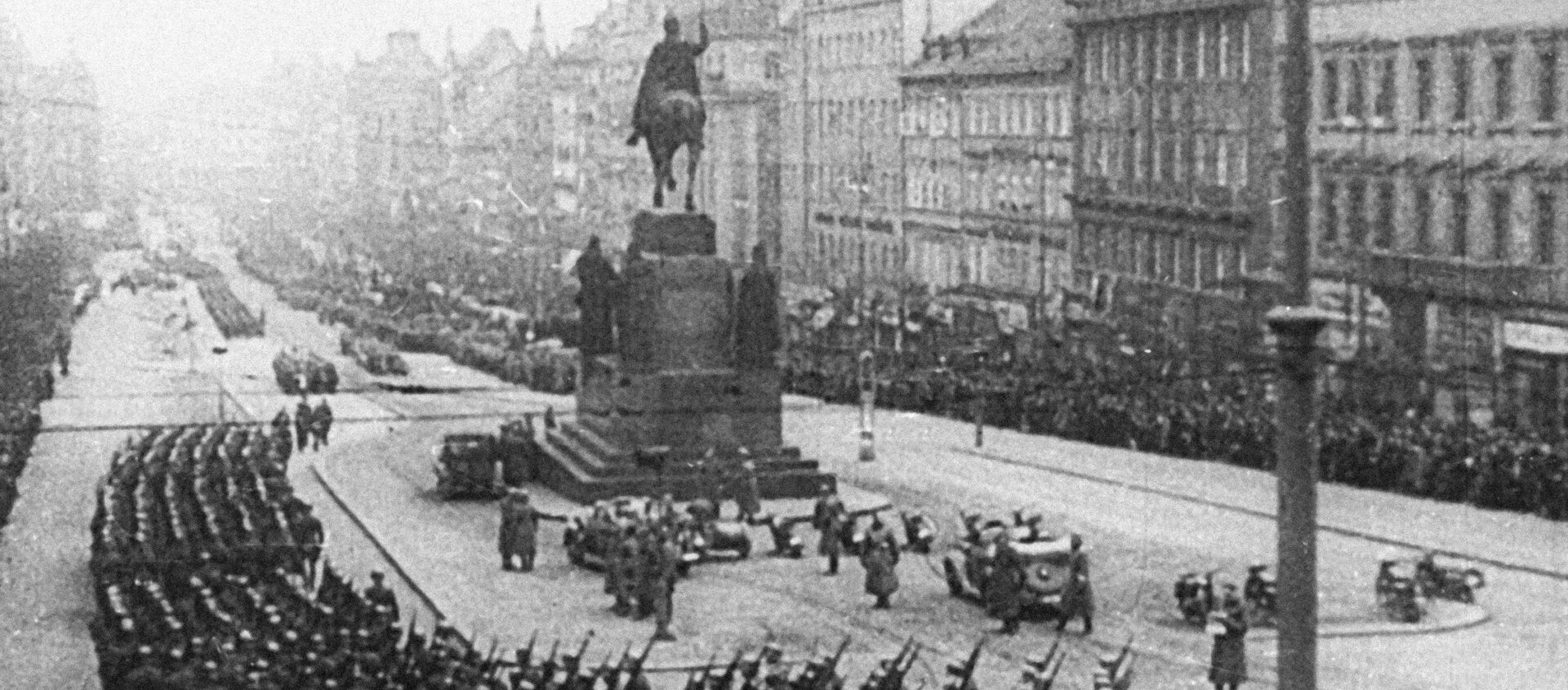 Гитлеровские войска на Вацлавской площади Праги, 1939 год - Sputnik Узбекистан, 1920, 26.12.2019