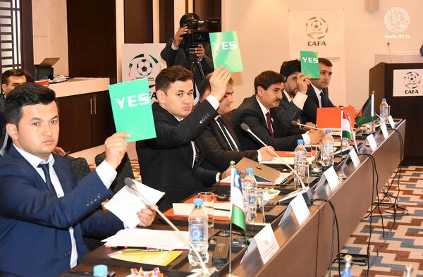 Сын Эмомали Рахмона возглавил Федерацию футбола Центральной Азии - Sputnik Узбекистан