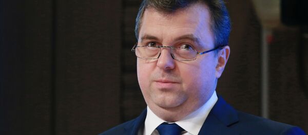 Заместитель министра промышленности и торговли РФ Сергей Цыб выступает на VII Всероссийском конгрессе пациентов в международном мультимедийном пресс-центре МИА Россия сегодня. - Sputnik Узбекистан