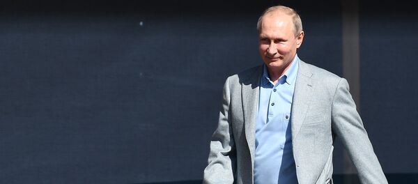 Президент РФ Владимир Путин - Sputnik Узбекистан