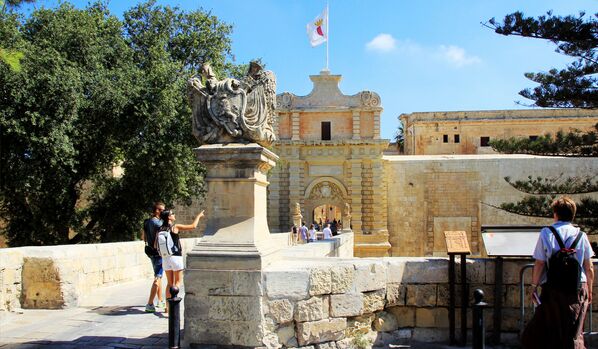 Ворота Мдины, древней столицы Мальты - Sputnik Узбекистан