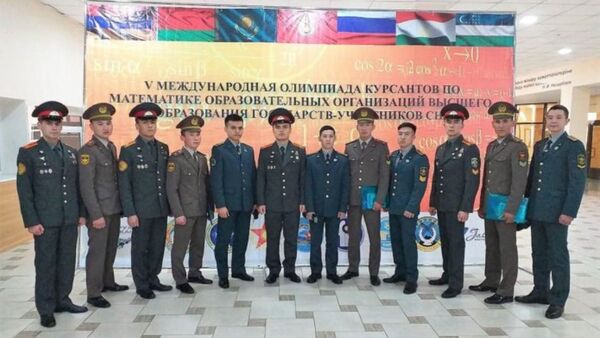 Курсанты Академии Вооруженных Сил Узбекистана  - Sputnik Узбекистан