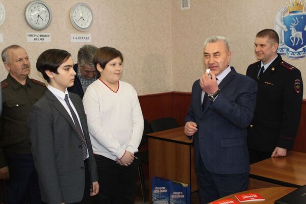 Школьники помогли узбекистанцу вернуть 220 тысяч рублей - Sputnik Узбекистан