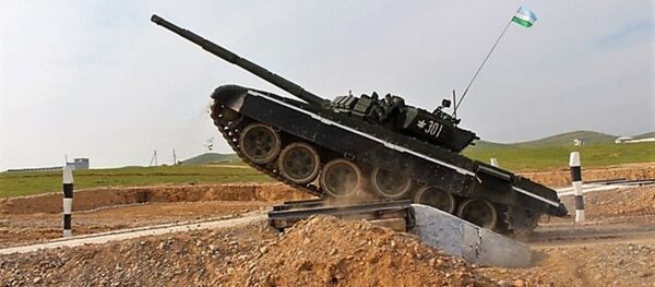 Танковый биатлон - полигон Чирчик - Sputnik Ўзбекистон